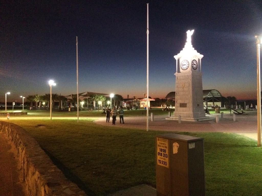 Adelaide - Semaphore Beach Front Exterior photo