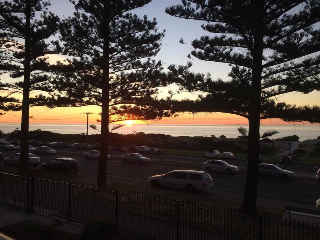Adelaide - Semaphore Beach Front Exterior photo