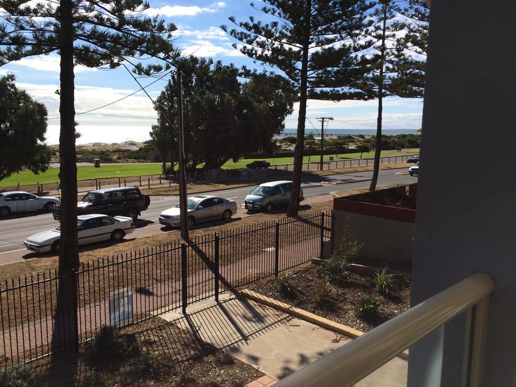Adelaide - Semaphore Beach Front Exterior photo